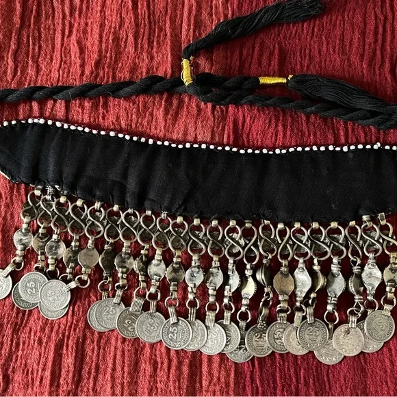 *Vintage* Handmade Middle Eastern Choker (1990’s) - Picture 8 of 10